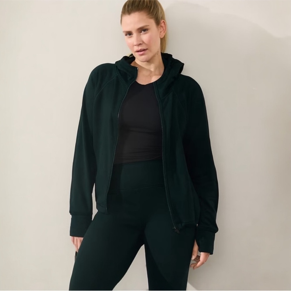 NWT Athleta Altitude Edge Jacket in color Cypress - Picture 1 of 9